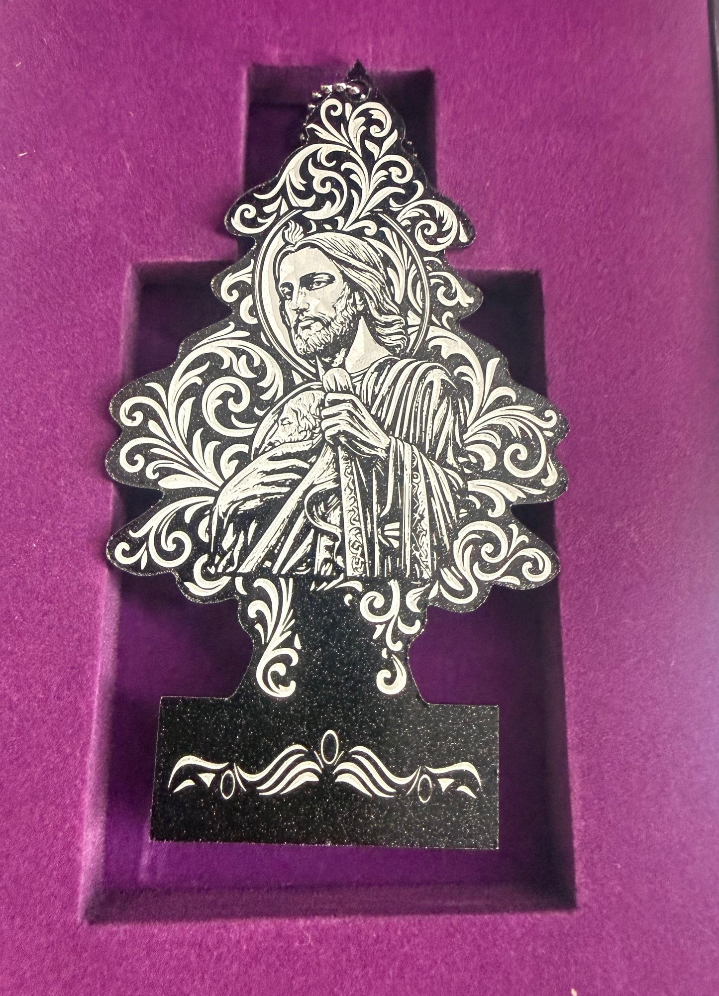 Custom Aluminum pine tree engraved